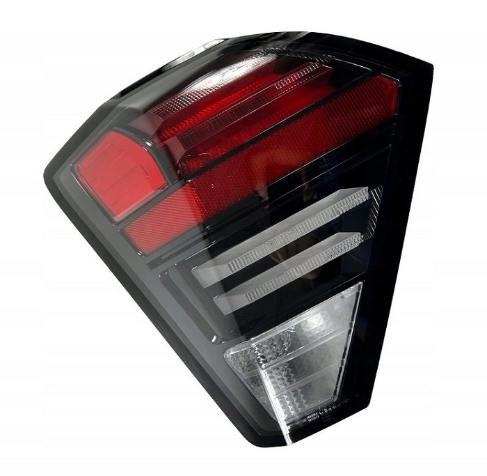 Foco Parachoque Trasero Derecho Hyundai Kona 2024 a 2026 Original 92405BE100