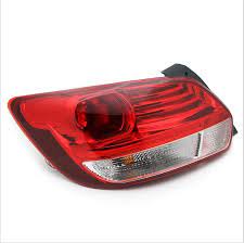 Foco Trasero Derecho 18> (A) 92402H7000A Kia Soluto